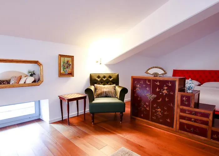 Al Ciani Balcony Apartment *