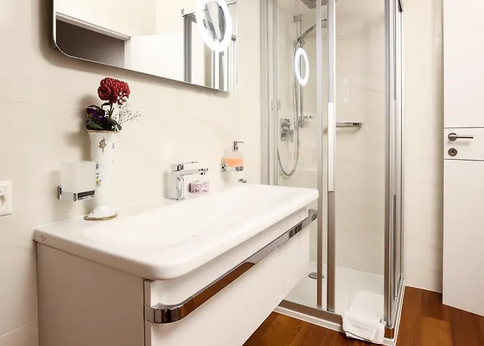 Al Ciani Balcony Apartment *